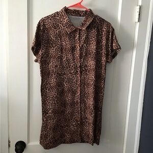 Skatie cheetah print cover-up M